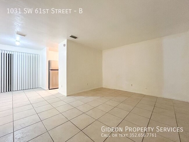 Building Photo - 1031 SW 61st St