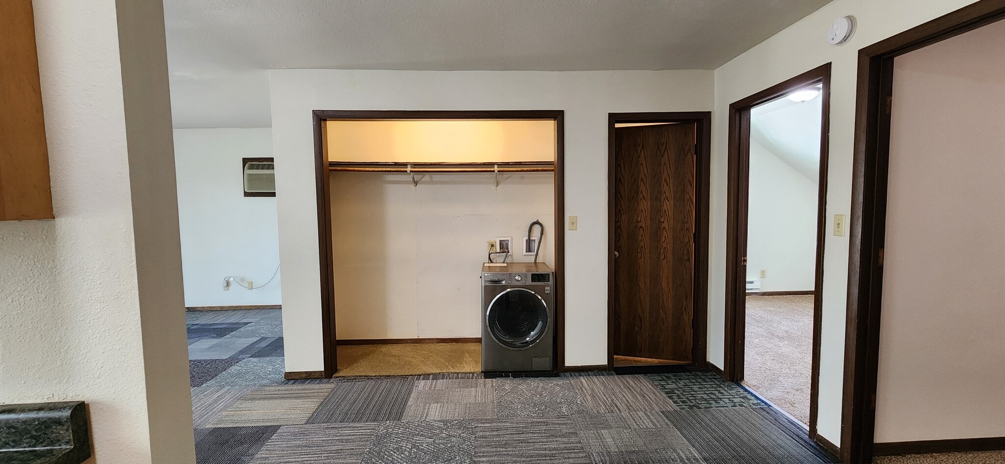 Building Photo - 2240 West Ave S