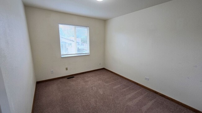 Building Photo - 7238 Banberry Dr
