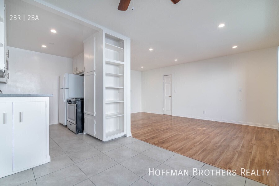 Building Photo - 6069 Saturn St