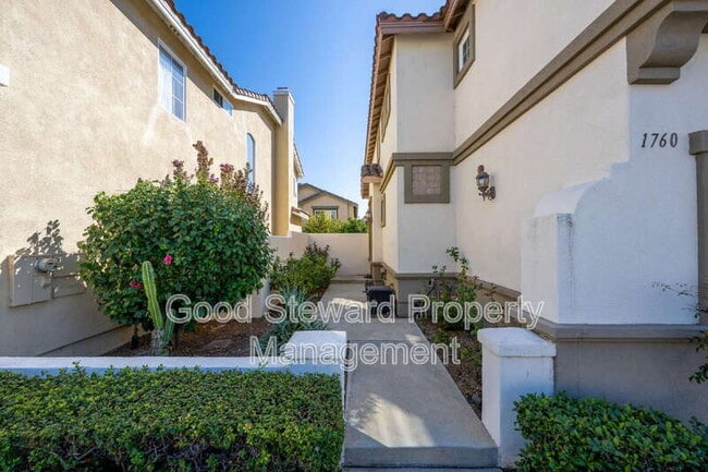 Building Photo - 1760 Taylor Ln