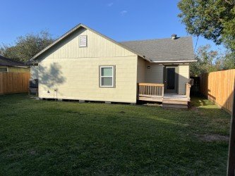 Building Photo - 3606 Lily St