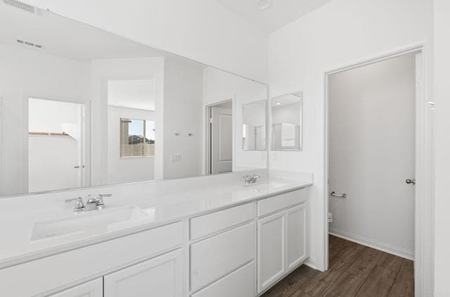 Building Photo - 32907 Cambury Pl