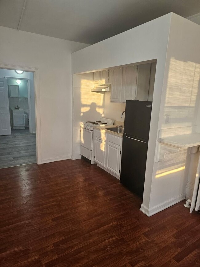 Building Photo - 1673 Harrison St