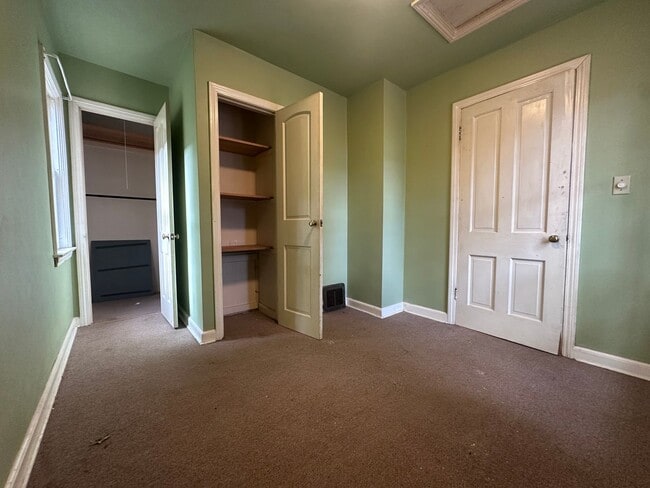 Building Photo - 120 N 4th Ave