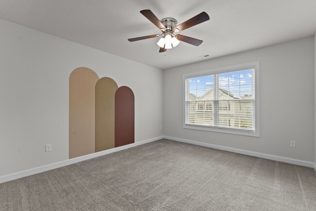 Building Photo - 824 Somb Moore Ways