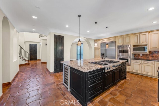 Building Photo - 221 Vía Alameda