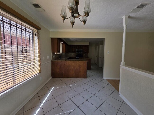 Building Photo - 4219 Meadowchase Ln
