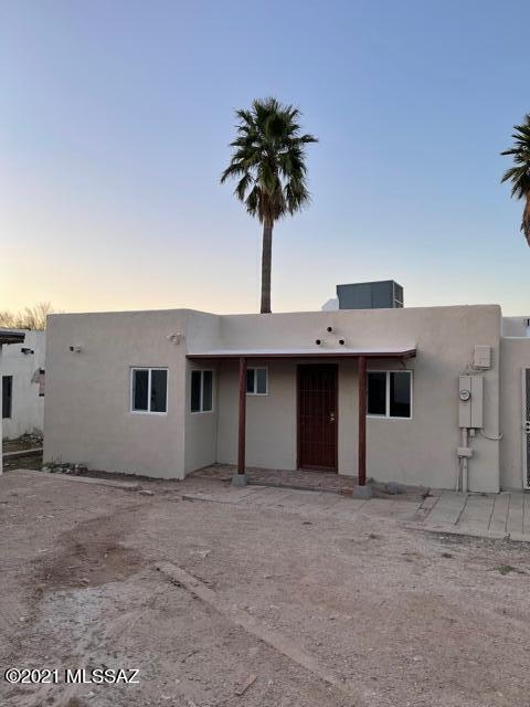 Building Photo - 804 E Elm St
