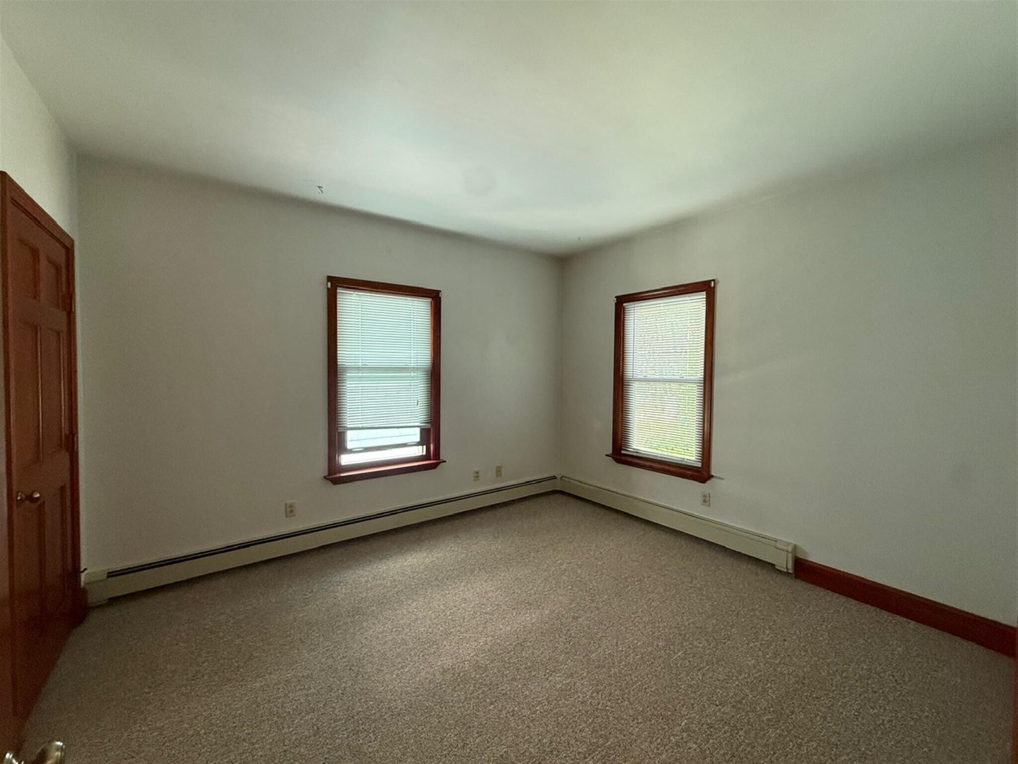 Building Photo - 25 Putnam St