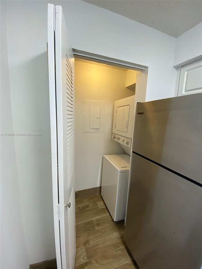 Building Photo - 12148 St.Andrews Pl