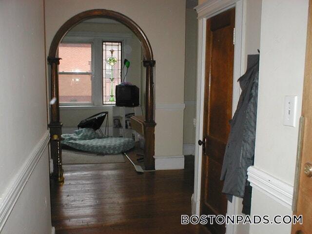 Building Photo - 38 Hemenway St
