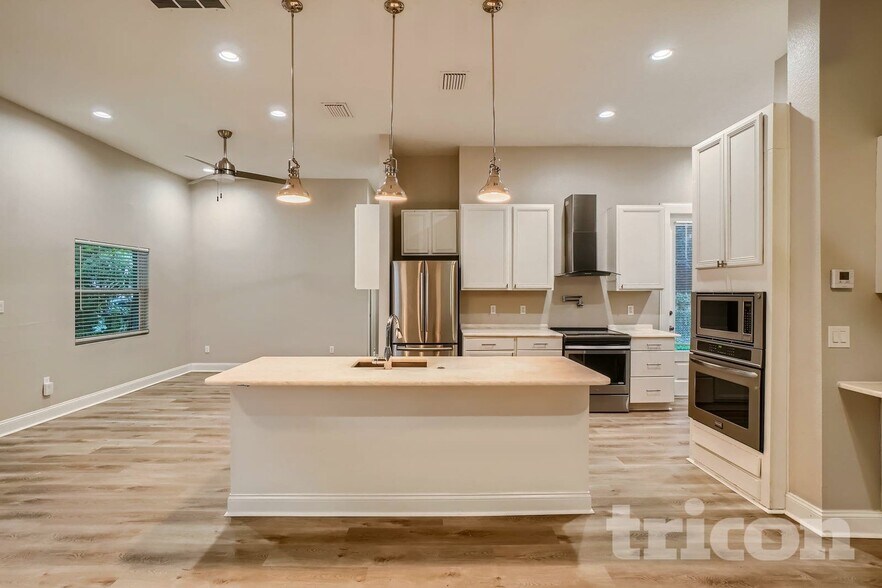 Building Photo - 1912 Carrigan Ave