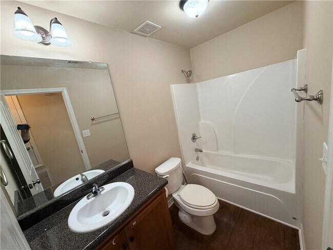 Building Photo - 9646 Estate Dr