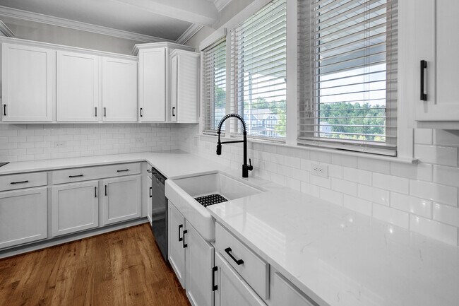 Building Photo - 5080 Mooreland Oaks Way