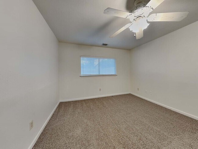 Building Photo - 19315 Bristlestar Dr