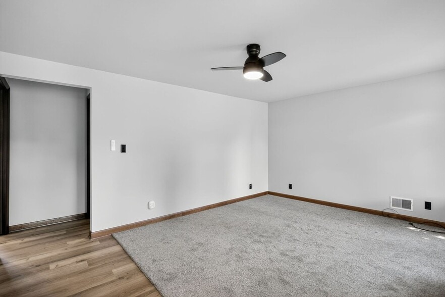 Building Photo - 610 W Wausau Ave