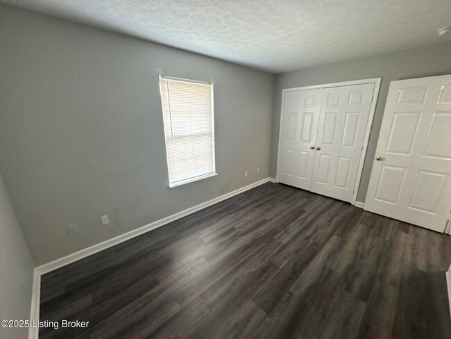 Building Photo - 4103 Blue Lick Ct
