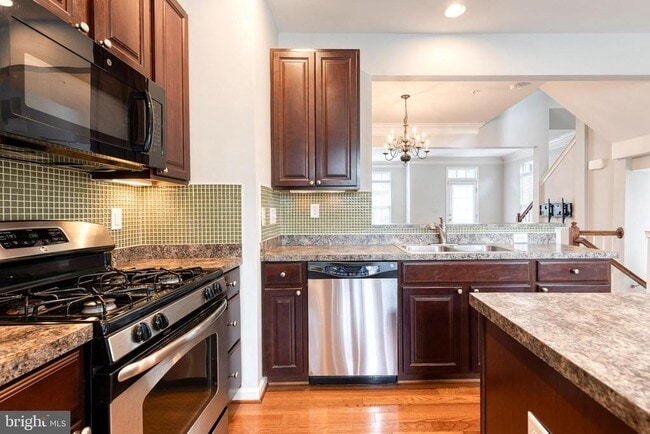 Building Photo - 9301 Paragon Way
