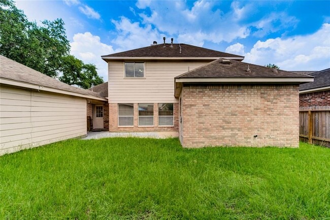 Building Photo - 15206 Garett Green Cir
