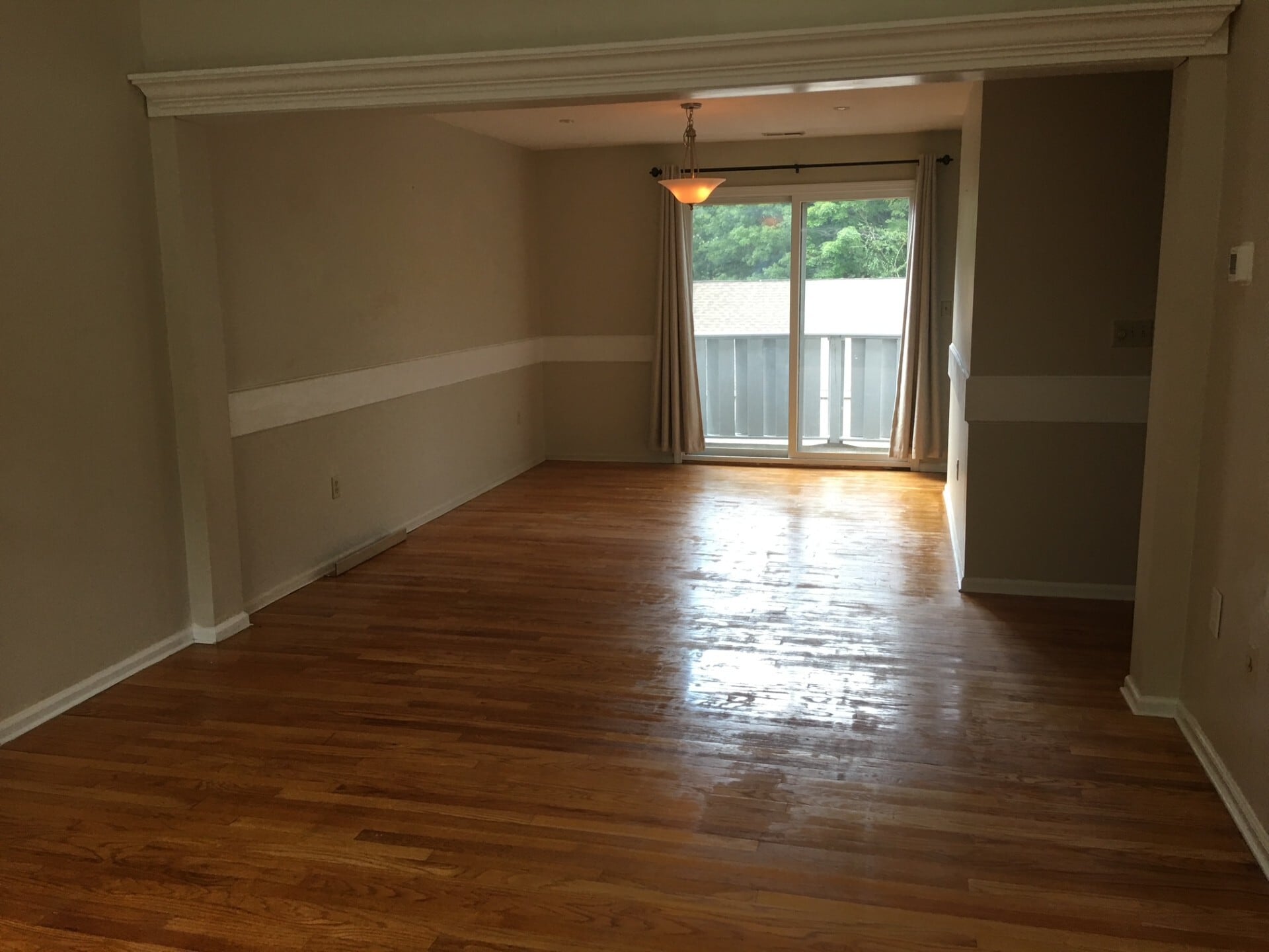 Living/dining room - 2514 Boston Post Rd