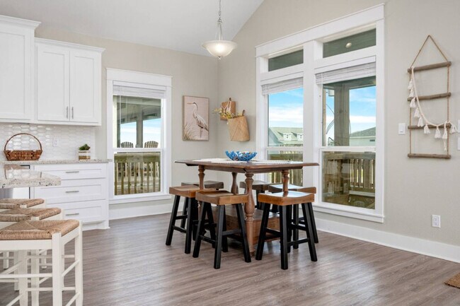 Building Photo - 943 Gulf Shores Dr