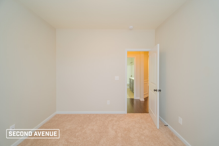 Building Photo - 339 Hamilton Pointe Dr