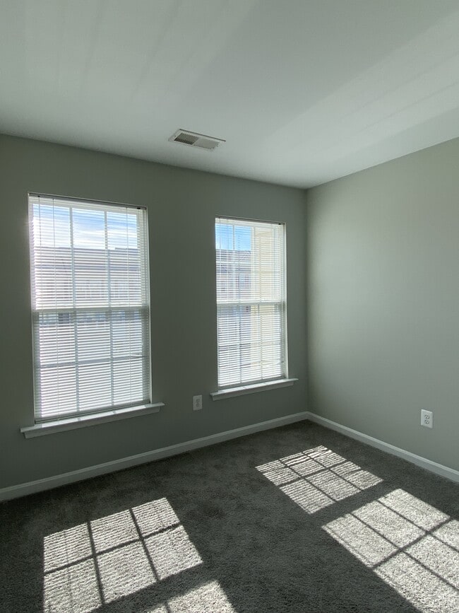 Building Photo - 30 Scholarship Ln