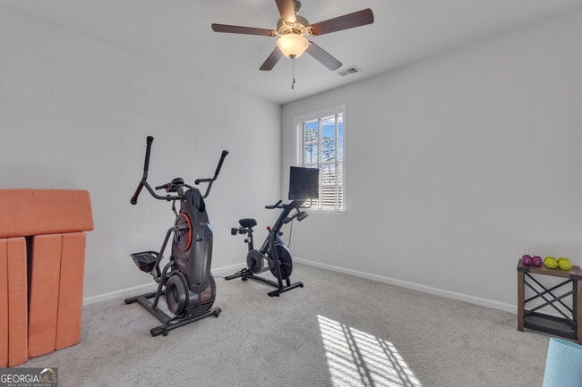 Building Photo - 411 Kinross Ln