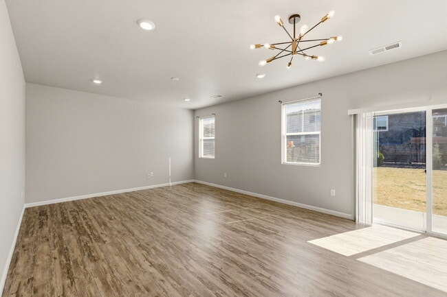 Building Photo - Beautiful Corner Lot, 3 Bedroom, 2.5 Bath with privacy fences and huge backyard!