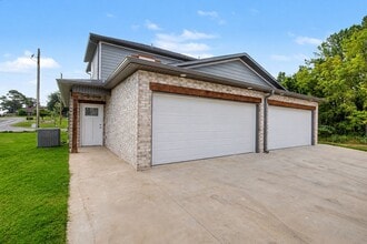 Building Photo - ***401 S. 29th Street***