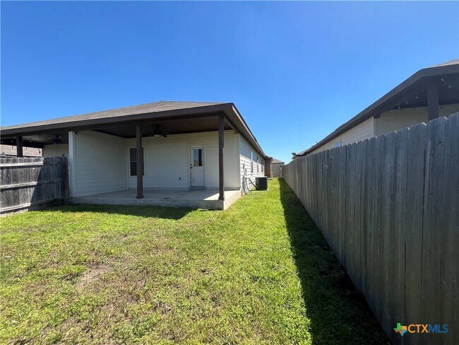 Building Photo - 170 Joanne Cv