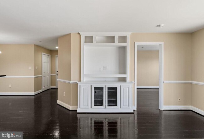 Building Photo - 1031 Gardenview Loop