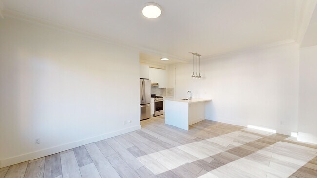 Building Photo - 1801 California St