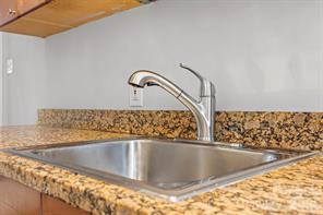 Building Photo - 2145 Kirkwood Ave