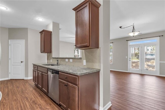 Building Photo - 1543 Creek Bend Ln NW