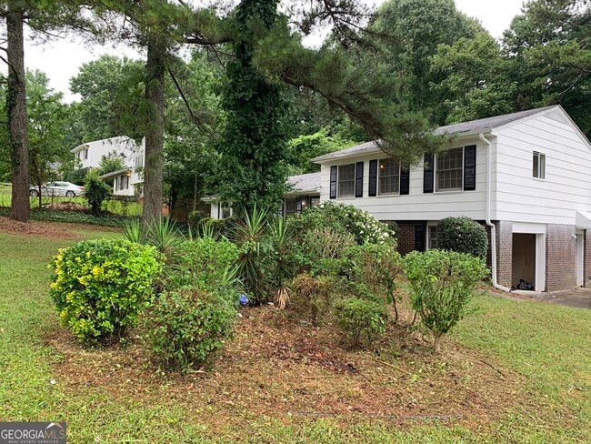 Building Photo - 6953 Lodgepole Dr