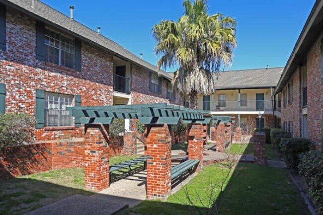 Building Photo - 1 bedroom in Austin TX 78752