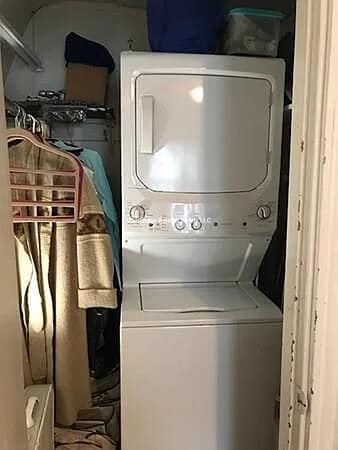 Building Photo - 13 Charnwood Rd