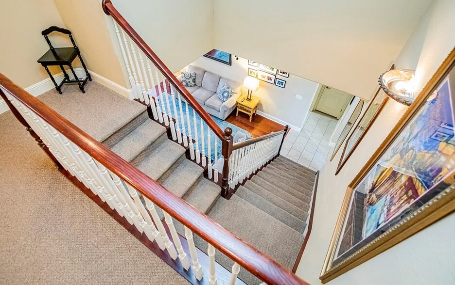 Building Photo - 3089 N Dorchester Dr
