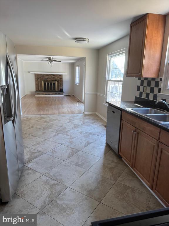 Building Photo - 7532 Buena Vista Terrace