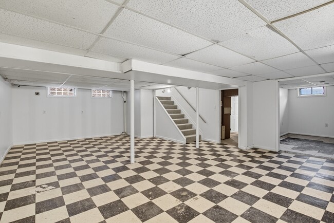 Building Photo - 344 Chestnut Ave
