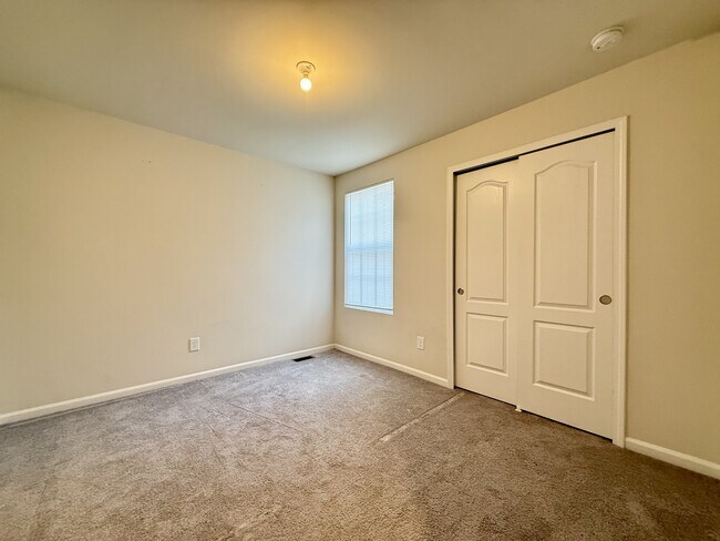 Building Photo - 2809 Willow Ct