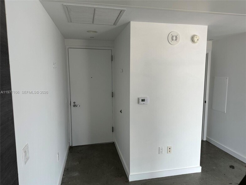 Building Photo - 151 SE 1st St