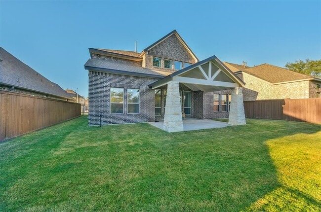 Building Photo - 16526 Whiteoak Canyon Dr