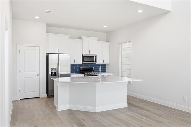 Building Photo - 1504 Lake District Dr