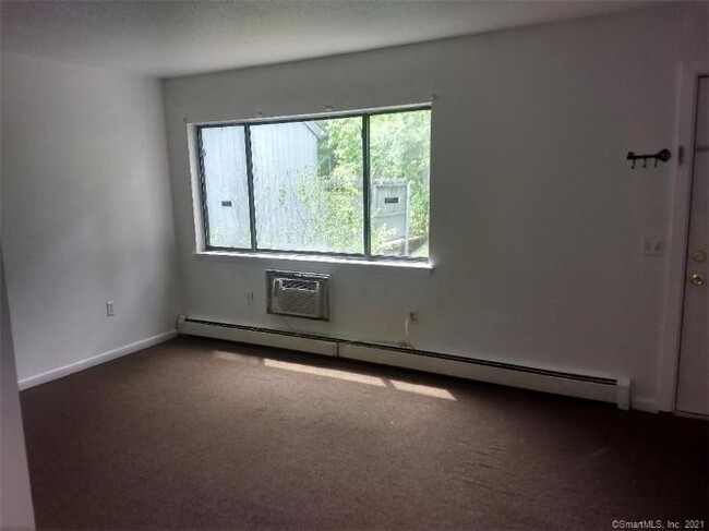 Building Photo - 94 Wakelee Rd