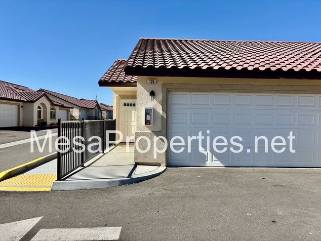 Building Photo - 9550 Tamarisk Ave