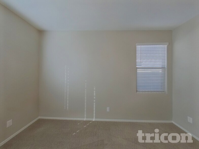 Building Photo - 37685 W Amalfi Ave