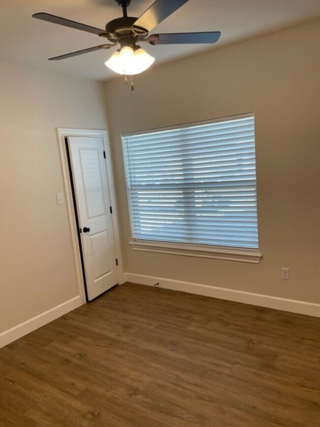 Building Photo - 7339 Mountain View Rd